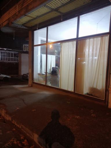 عکس پارچه فروشی زنانه 