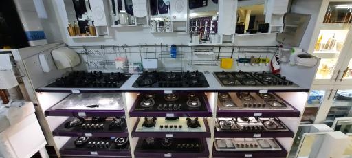 عکس َفروشگاه شیرآلات قهرمان و مهتاب