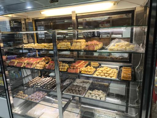 عکس شیرینی و نان فانتزی کندو