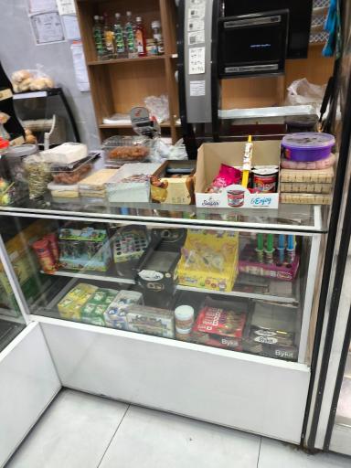 عکس شیرینی و نان فانتزی کندو