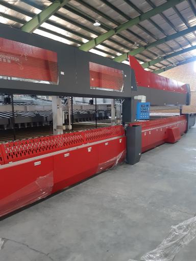 عکس شیشه ایمنی آرمان گوهر