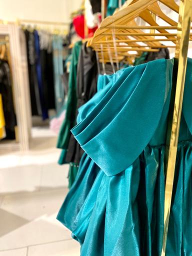 مزون هشت (لباس مجلسی)