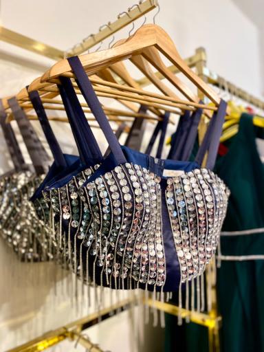 مزون هشت (لباس مجلسی)