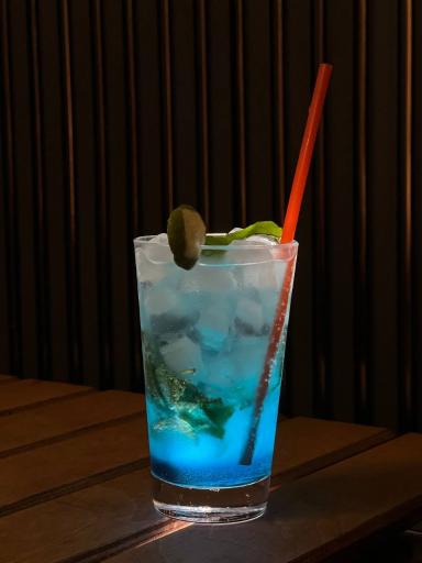 عکس کافه اورا