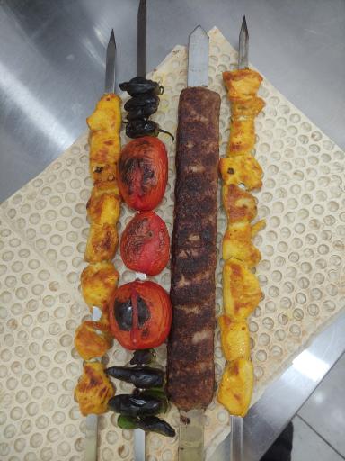عکس کباب سرای طیبات 