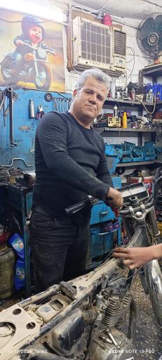 عکس تعمیرگاه موتور سیکلت عمو جعفری