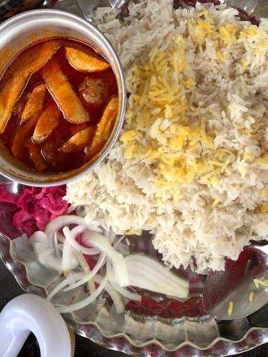 عکس رستوران گیلان خاتون 