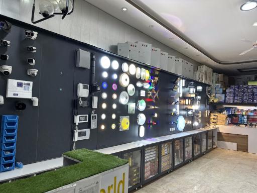 عکس دنیای برق اظهری