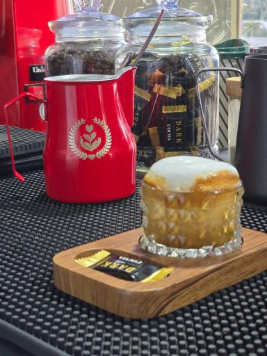 عکس کافه بلک کت