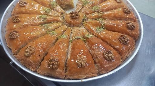 عکس قنادی تخت جمشید