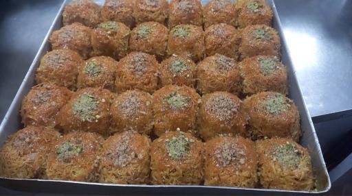 عکس قنادی تخت جمشید