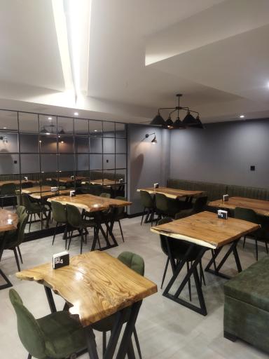 کافه پیچ اصفهان