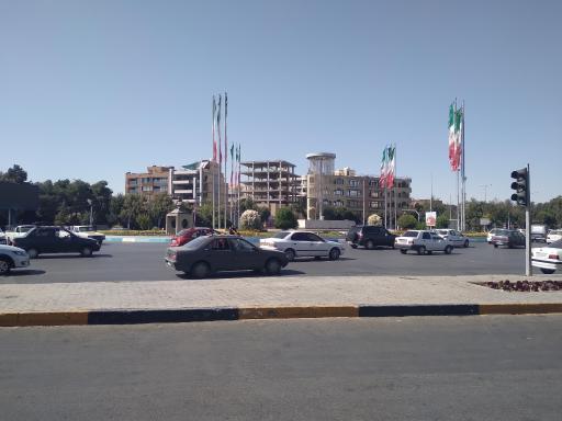 عکس میدان بزرگمهر