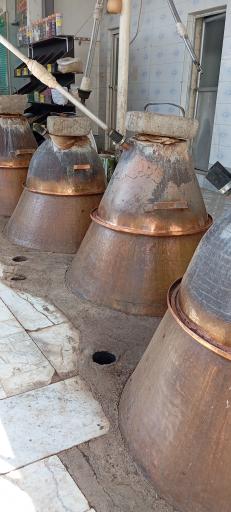 عکس گلاب و عرقیجات محلوجی و پسران