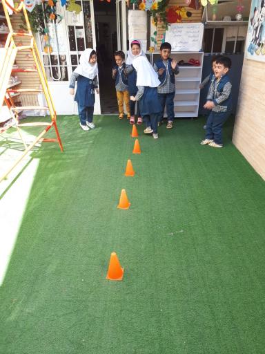 عکس پیش دبستانی مستقل آسمان تارا