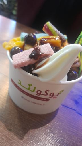 عکس آبمیوه و بستنی یوگولند