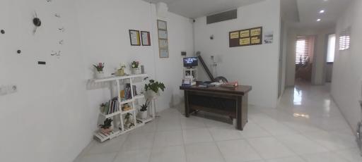 عکس مرکز مشاوره همدل