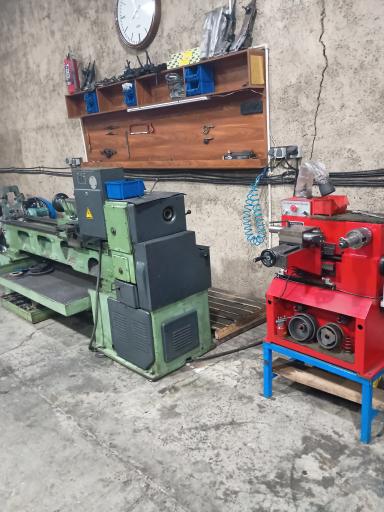 عکس تعمیرگاه تخصصی اتومبیل فولادی