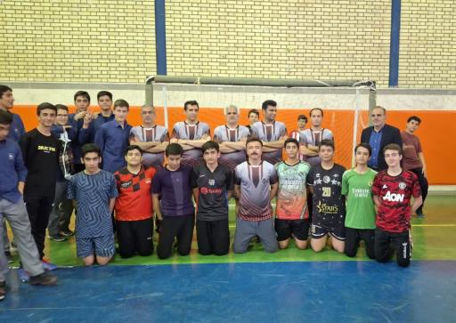 سالن ورزشی دبیرستان علامه حلی