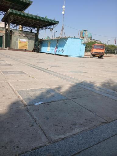 عکس شارژ موبایل زائر 