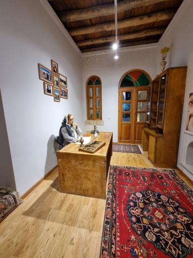 عکس عمارت صدر