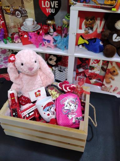 عکس فروشگاه اسباب بازی زنگ بازی