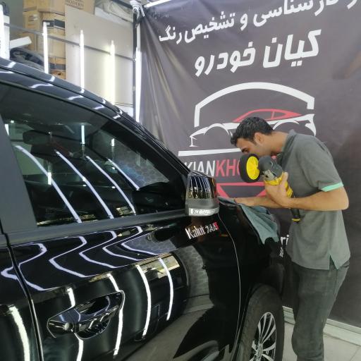 عکس تشخیص رنگ خودرو