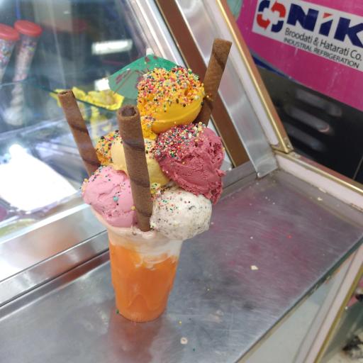 عکس ویتامینه دایی علی