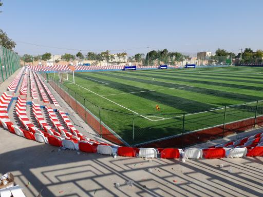 عکس ورزشگاه سه هزار نفری شهید بهشتی (چمن مصنوعی)