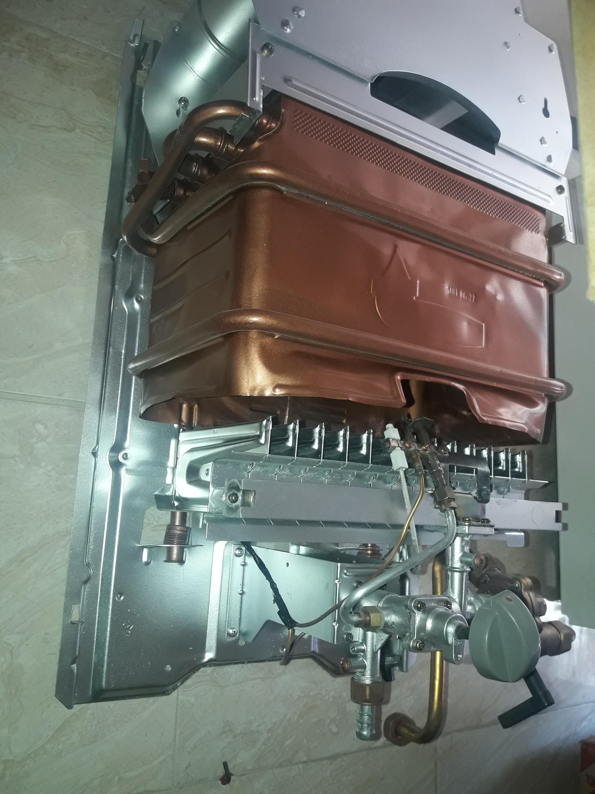 عکس تعمیرات گرمایش و سرمایش