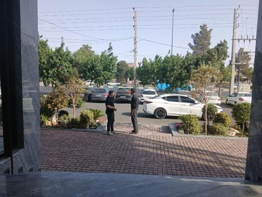عکس نمایندگی کی ام سی  رباط کریم