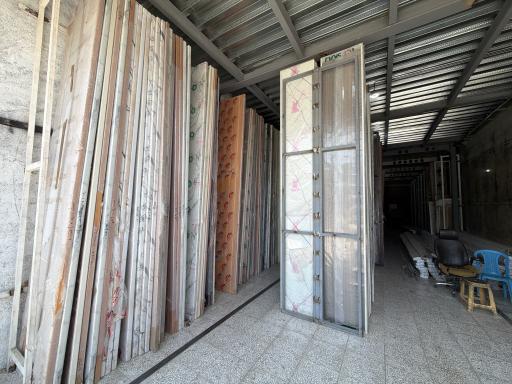 عکس فروشگاه صفحه کابینت صادقی