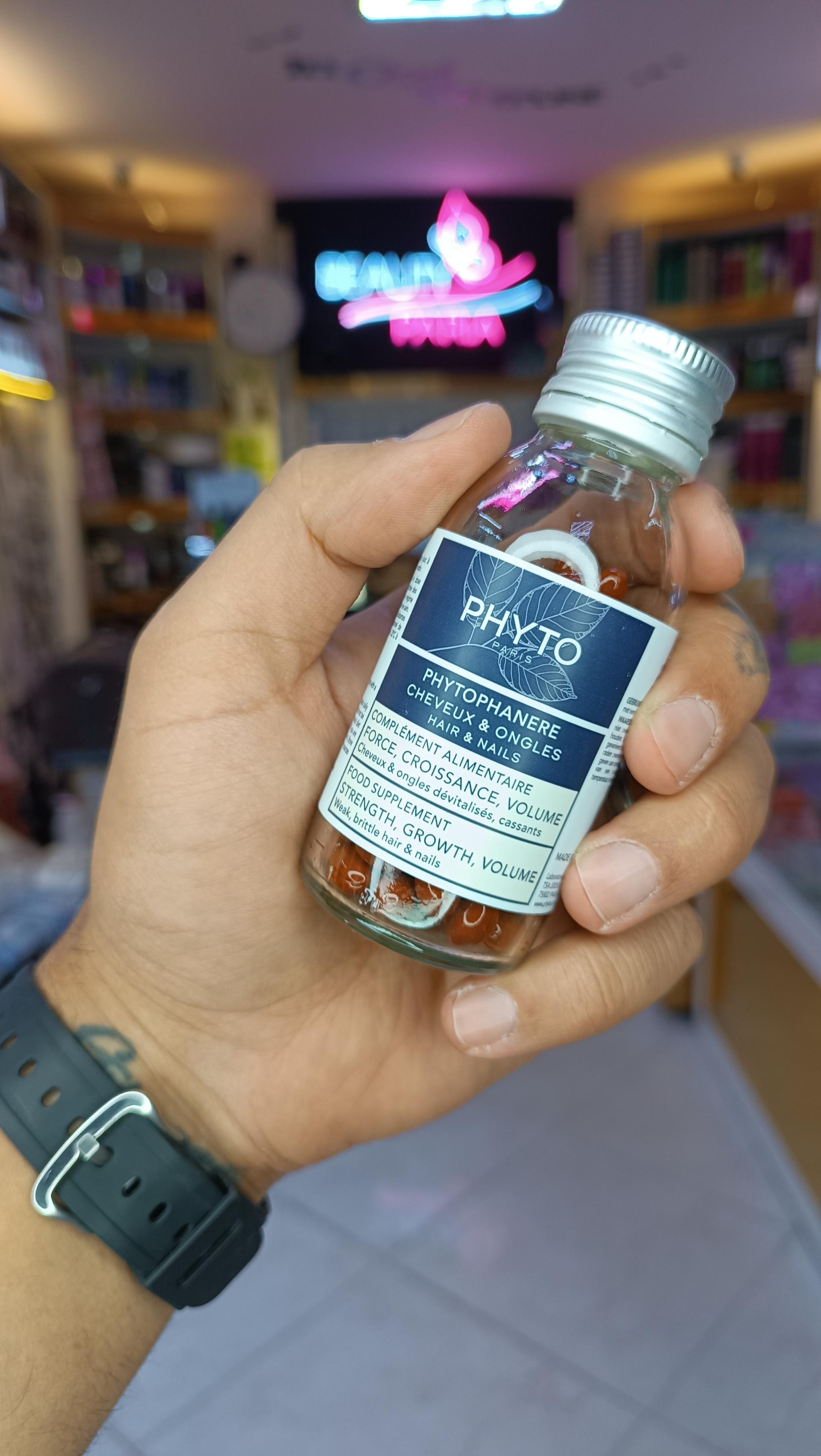 عکس فروشگاه آرایشی پریا بیوتی