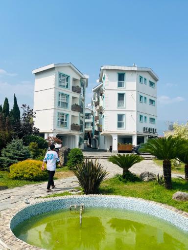 عکس هتل آپارتمان باروژ تنکابن