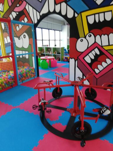 عکس خانه کودک فولادشهر _ وروجک