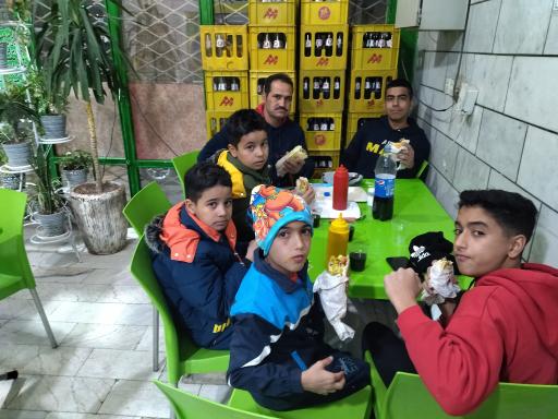 عکس فلافل و پیتزای عامو کمال