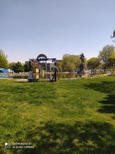 عکس مجسمه ستارخان