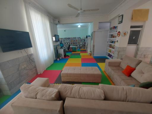 عکس کتابخانه خودگردان شادی