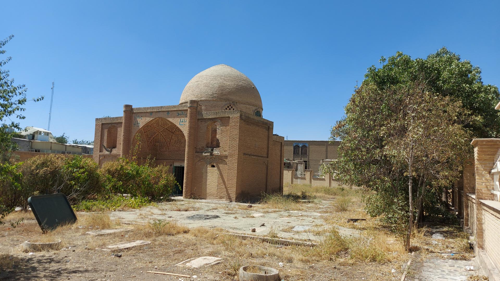 عکس موزه سنگ نوشته‌های تاریخی زنجان 