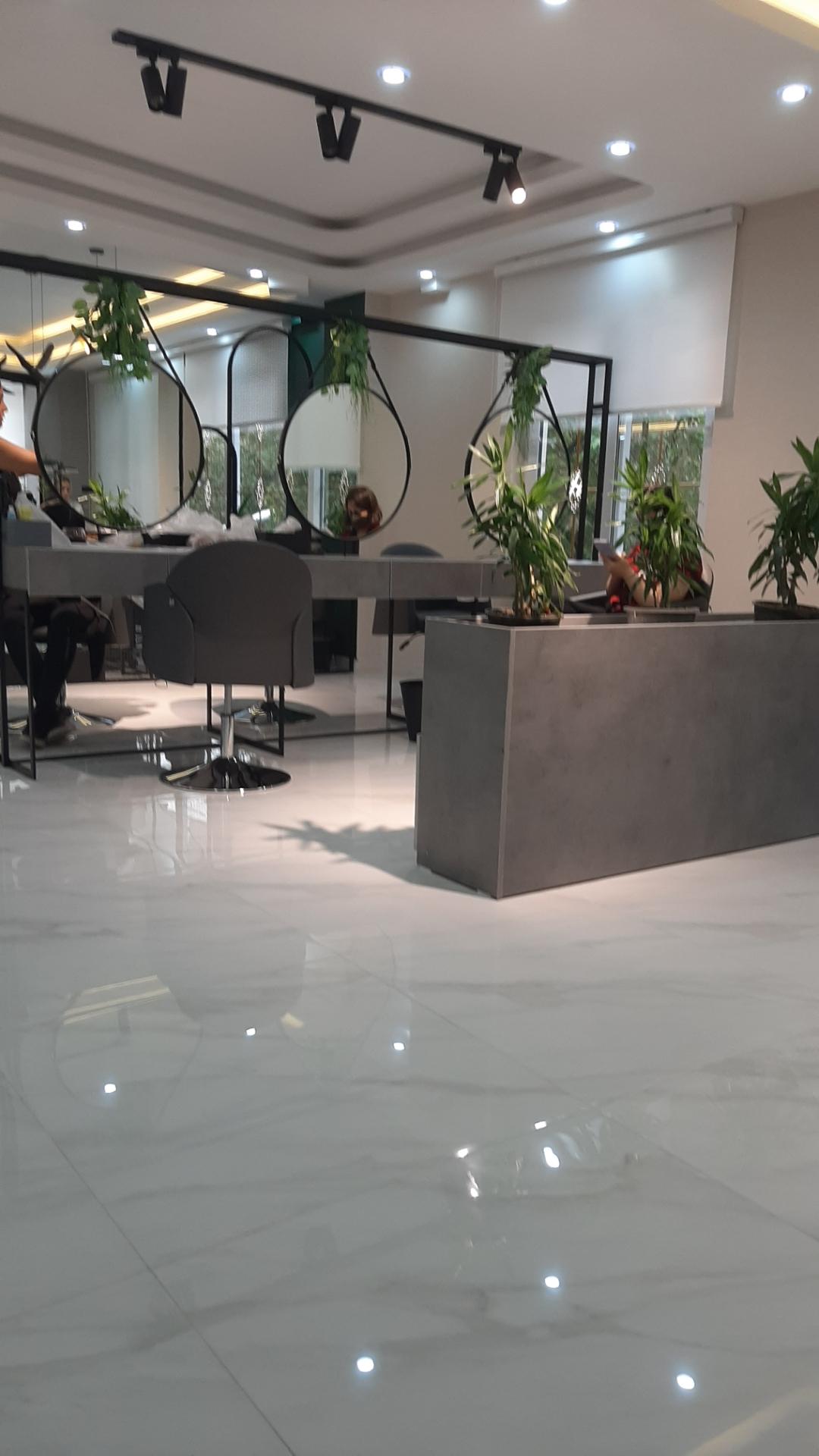 عکس آرایشگاه آریا