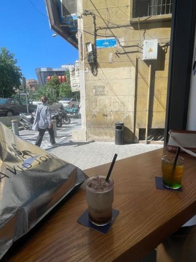 عکس کافه بیکری بلوورا