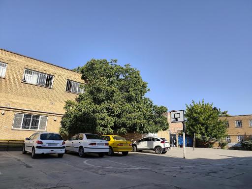 مدرسه شبانه روزی متوسطه الزهرا