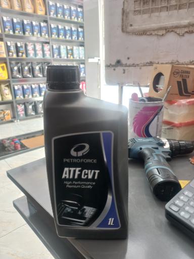 عکس تعویض روغن موسوی