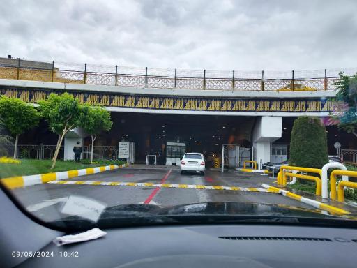 عکس پارکینگ شماره یک حرم مطهر