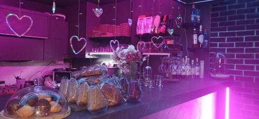 عکس کافی شاپ و فست فود کافی شب