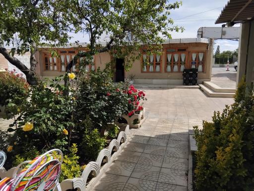 عکس باغ رستوران ماندگار