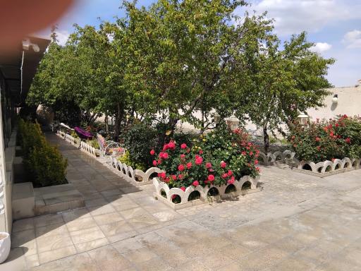 عکس باغ رستوران ماندگار