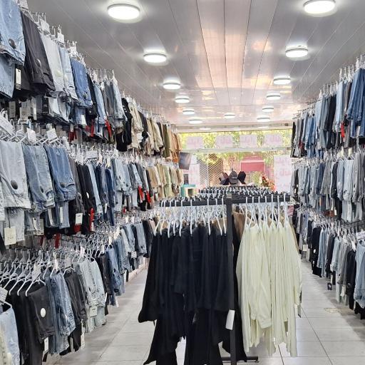 عکس فروشگاه لی کده