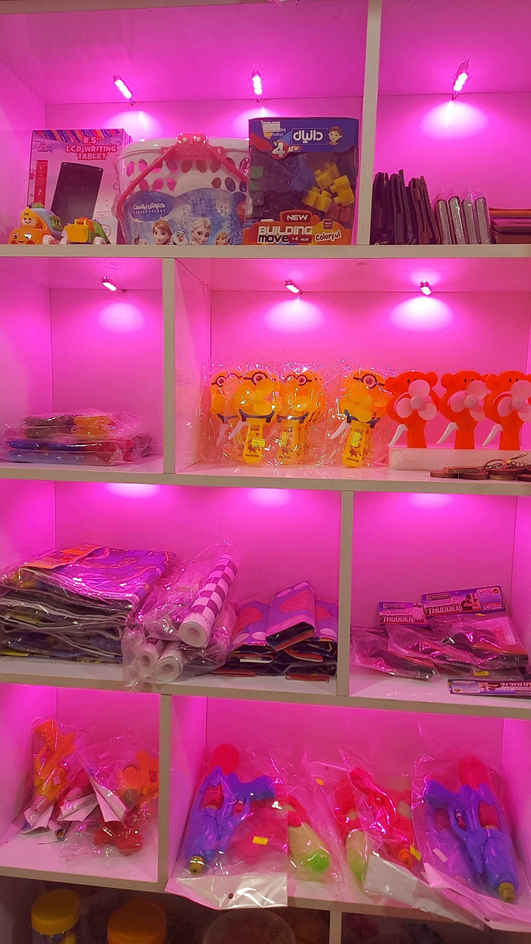 عکس کافی نت و لوازم تحریر چیستا