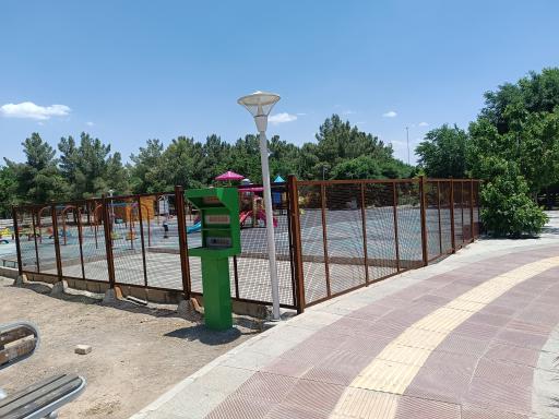 عکس زمین بازی کودکان ۳